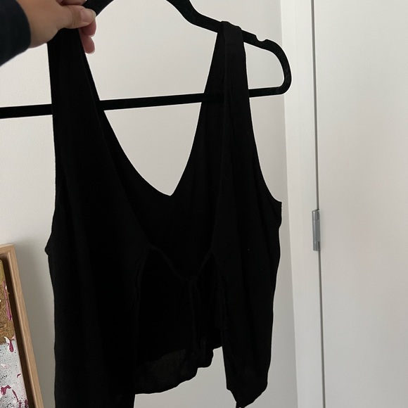 Aritzia open back top - Picture 3 of 5